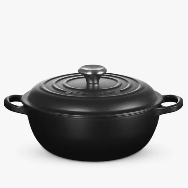 le creuset cast iron signature shallow casserole 22cm le creuset cast iron signature shallow casserole 22cm
